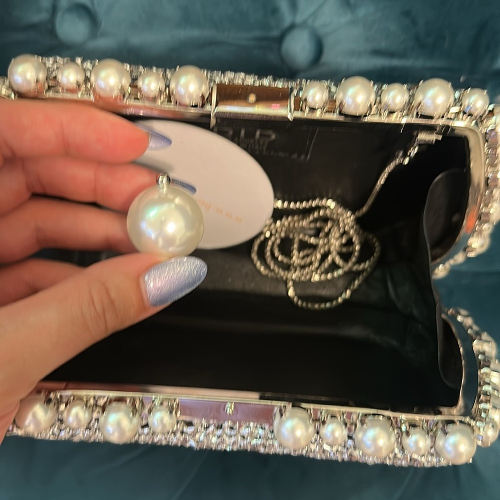 BTB Los Angeles Amelie Metallic Clutch in Silver REVOLVE PEARL PURSE - Picture 9 of 9